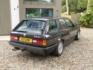 Bild 30/50 von BMW 325i Touring (1990)