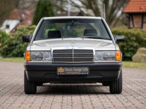 Image 5/77 of Mercedes-Benz 190 E 2.3 (1988)