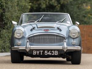 Immagine 21/50 di Austin-Healey 3000 Mk III (BJ8) (1964)