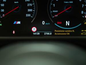 Bild 37/44 von BMW M3 CS (2019)