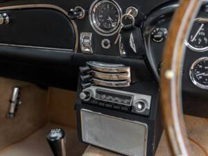 Bild 32/50 von Aston Martin DB 6 Vantage (1969)
