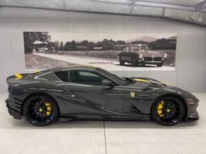 Bild 6/20 von Ferrari 812 Competizione A (2023)