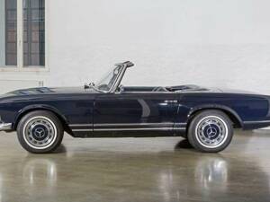 Image 2/20 of Mercedes-Benz 280 SL (1969)