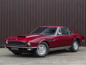 Imagen 1/20 de Aston Martin V8 (1976)