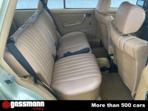 Image 14/15 of Mercedes-Benz 280 TE (1985)