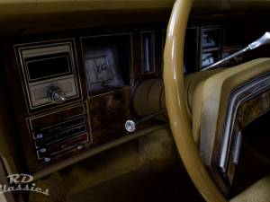 Imagen 23/49 de Lincoln Continental Mark V (1979)