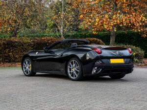 Immagine 16/36 di Ferrari California (2012)