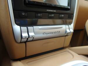 Image 61/98 of Porsche Cayenne GTS (2008)