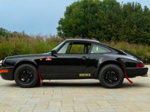 Image 25/50 de Porsche 911 Carrera 3.2 (1986)