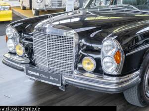 Image 10/15 of Mercedes-Benz 300 SEL 6.3 (1972)