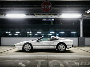 Image 1/72 of Ferrari 208 GTS Turbo (1985)