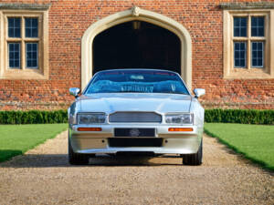 Image 2/23 of Aston Martin Virage Volante (1994)