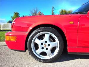 Image 15/19 de Porsche 911 Carrera 2 (1990)