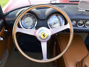 Imagen 3/40 de Ferrari 250 GT Spyder California SWB (1962)