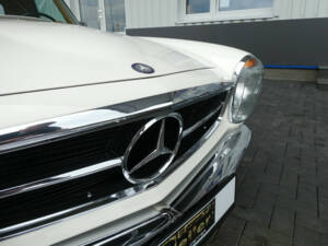Bild 22/30 von Mercedes-Benz 280 SL (1970)