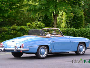 Image 4/50 of Mercedes-Benz 190 SL (1961)