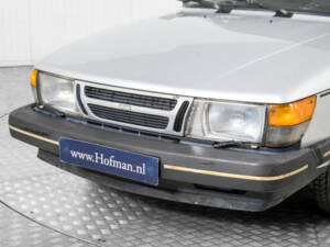 Image 18/42 of Saab 900 Turbo (1984)