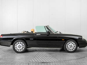 Bild 10/50 von Alfa Romeo 2.0 Spider (1991)