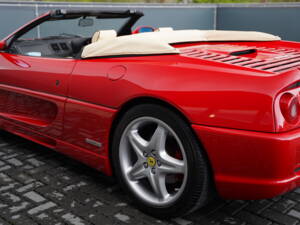 Image 40/50 of Ferrari F 355 Spider (1999)