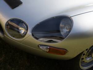 Bild 28/44 von Jaguar Type E 4.2 (1967)