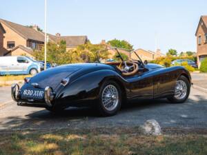 Immagine 2/50 di Jaguar XK 120 OTS (1952)