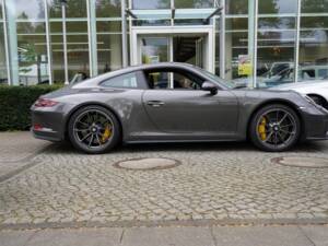 Imagen 3/13 de Porsche 911 GT3 Touring (2018)