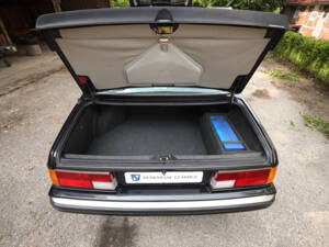 Image 21/99 of BMW M 635 CSi (1988)