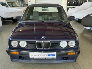 Image 2/19 de BMW 316i Baur TC (1990)