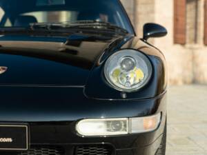 Image 24/50 of Porsche 911 Carrera (1996)