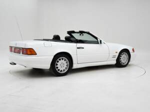 Imagen 2/15 de Mercedes-Benz 300 SL (1991)