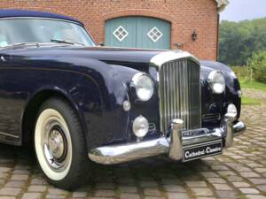 Imagen 5/47 de Bentley S1 DHC Park Ward (1956)