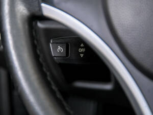 Image 20/50 of BMW 125i (2009)