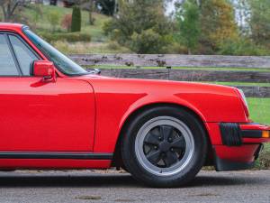 Image 22/34 of Porsche 911 Carrera 3.2 (1986)