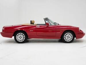 Imagen 9/15 de Alfa Romeo 2.0 Spider (1991)