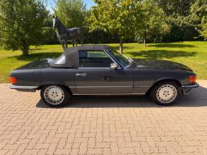 Imagen 10/93 de Mercedes-Benz 300 SL (1988)