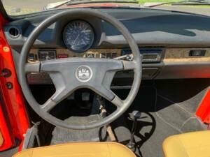 Image 7/7 de Volkswagen Coccinelle 1303 (1979)