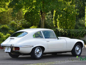 Imagen 5/50 de Jaguar E-Type V12 (2+2) (1971)