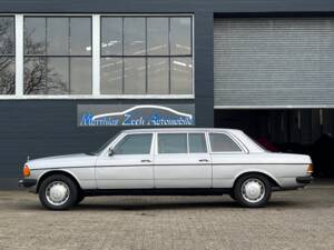 Bild 1/51 von Mercedes-Benz 300 D lang (1985)