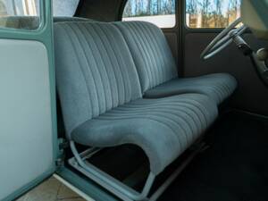 Image 24/41 of Citroën 2 CV (1963)