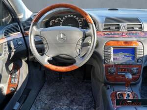 Immagine 9/25 di Mercedes-Benz S 600 L (2002)