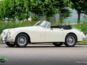 Image 21/51 de Jaguar XK 150 DHC (1959)