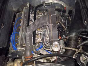 Image 128/140 of Lotus Esprit Turbo (1981)