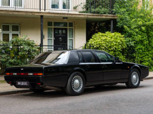 Image 3/28 of Aston Martin Lagonda (1990)