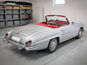 Immagine 7/39 di Mercedes-Benz 190 SL (1962)