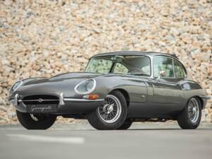 Immagine 13/88 di Jaguar E-Type (2+2) (1968)