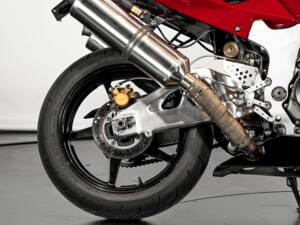 Image 23/34 of Honda DUMMY (2002)