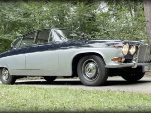 Image 22/40 of Jaguar 420 G (1969)