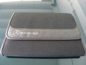 Image 17/40 of Mercedes-Benz E 220 (1995)