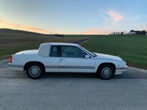 Imagen 3/7 de Cadillac Eldorado Biarritz (1989)