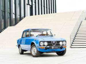 Bild 3/58 von Alfa Romeo Giulia Nuova Super 1600 (1977)